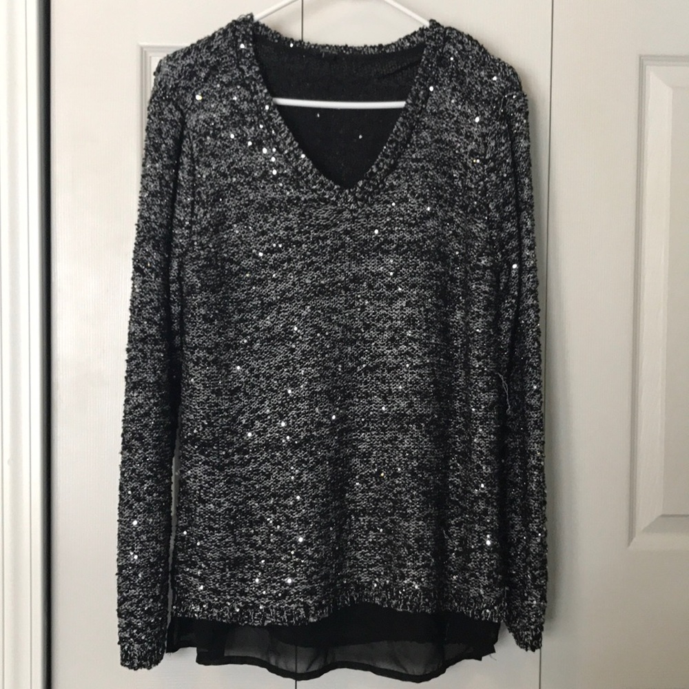 Long sweater with sparkle